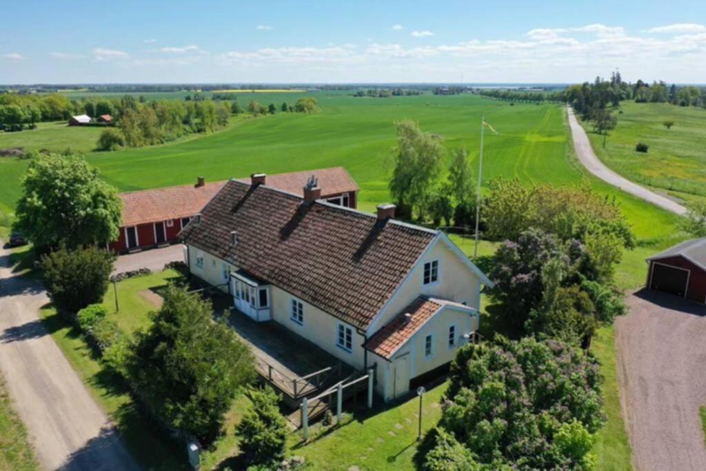 Stubbegarden - Unique Swedish Style With Fireplace Vadstena Exterior foto